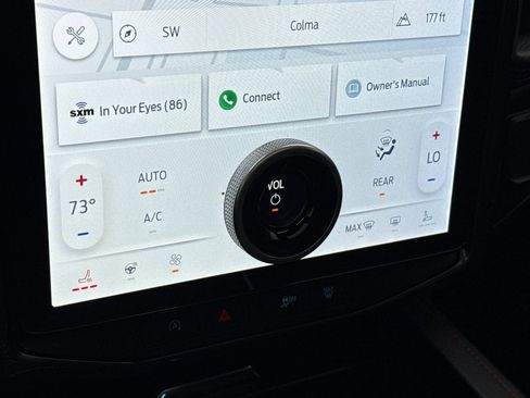 Used 2022 Ford Expedition Limited image 25