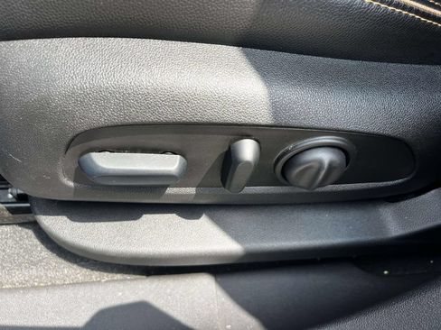 Used 2024 GMC Terrain AT4 AWD/4WD image 18
