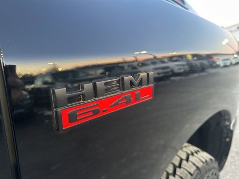 Used 2022 RAM 2500 Big Horn w/ Level C Equiment Group image 10