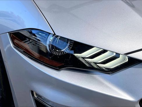 Used 2018 Ford Mustang GT Premium w/ Equipment Group 401A image 27