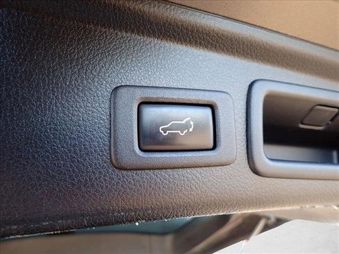 Used 2017 Subaru Forester 2.0XT Touring image 9