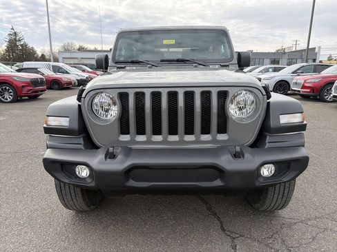 Used 2023 Jeep Wrangler Sport S image 8
