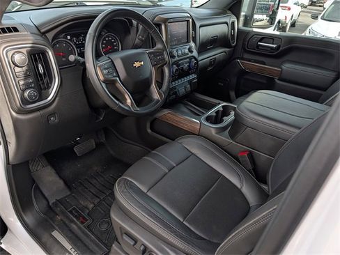 Used 2023 Chevrolet Silverado 3500 High Country image 9