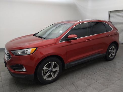 Used 2020 Ford Edge SEL w/ Convenience Package FWD image 2