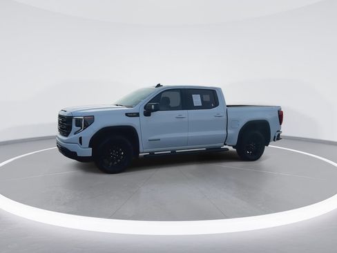 Used 2025 GMC Sierra 1500 Elevation w/ Elevation Premium Package image 4