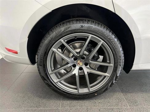 New 2026 Porsche Macan Turbo AWD/4WD image 12