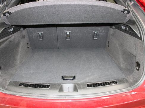 Used 2024 Cadillac XT4 Premium Luxury image 26