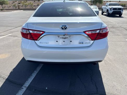 Used 2016 Toyota Camry XLE w/ Moonroof Package FWD image 10