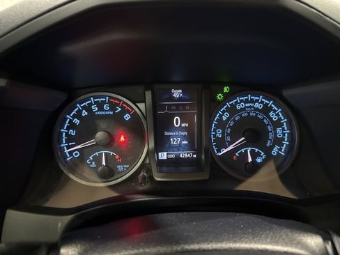 Used 2021 Toyota Tacoma TRD Sport image 18