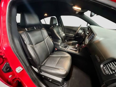 Used 2022 Dodge Charger SXT w/ Plus Group image 25