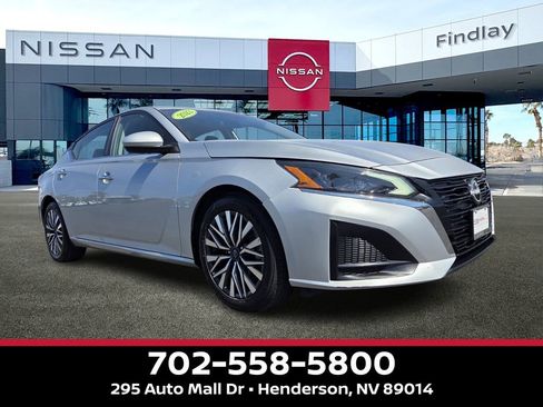 Used 2023 Nissan Altima 2.5 SV image 1