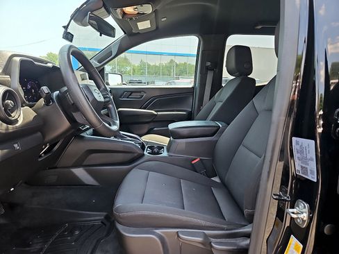Used 2024 Chevrolet Colorado Trail Boss AWD/4WD image 14