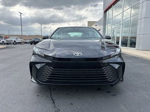 New 2026 Toyota Camry LE image 2