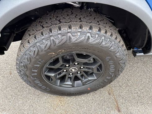 New 2026 Ford Bronco Badlands AWD/4WD image 9
