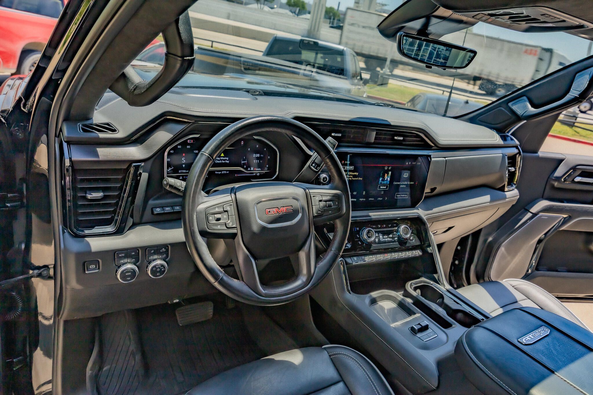 Used 2024 GMC Sierra 2500 AT4X AWD/4WD image 17