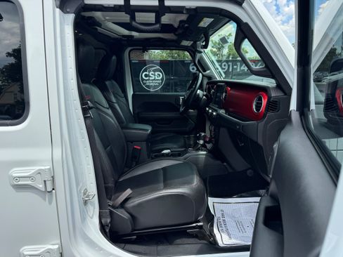 Used 2020 Jeep Gladiator Rubicon AWD/4WD image 16