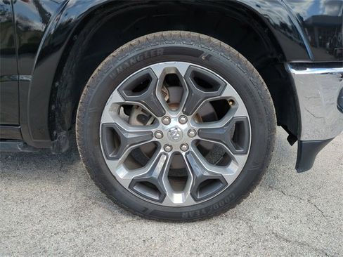 Used 2020 RAM 1500 Limited image 11