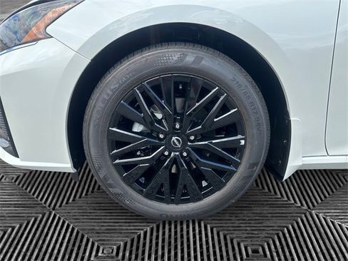 New 2025 Nissan Altima 2.5 SV w/ SV Special Edition Package image 14