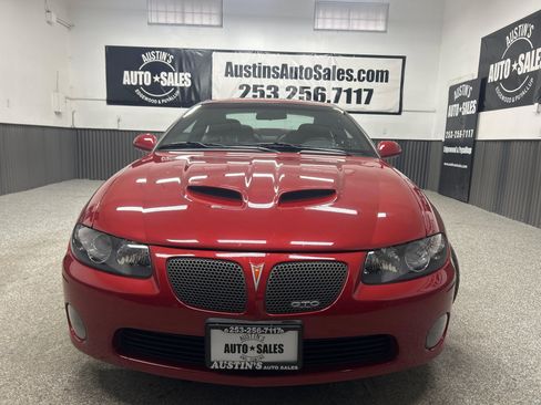 Used 2006 Pontiac GTO Base image 2