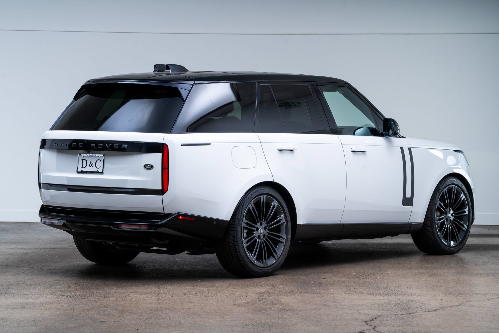 Used 2022 Land Rover Range Rover SE AWD/4WD image 7