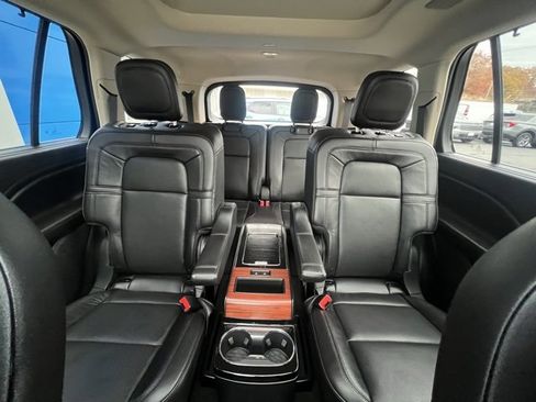 Used 2023 Lincoln Aviator Reserve w/ Equipment Group 201A image 32