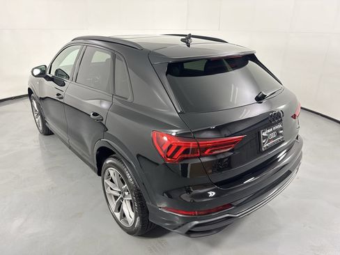Used 2023 Audi Q3 2.0T Premium Plus w/ Premium Plus Package AWD/4WD image 34