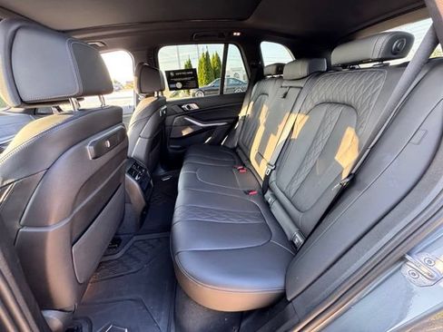 Used 2024 BMW X5 xDrive40i w/ M Sport Package AWD/4WD image 12