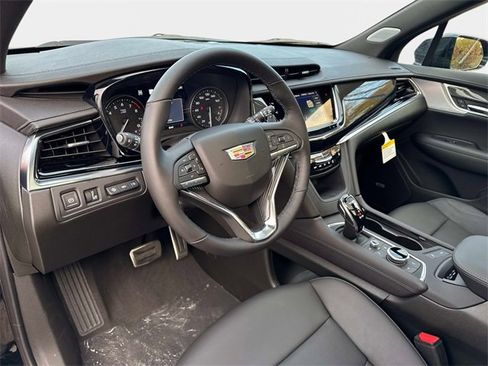 New 2025 Cadillac XT6 Sport w/ Technology Package image 19
