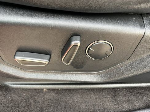 Used 2018 Ford F150 Raptor w/ Equipment Group 802A Luxury image 31