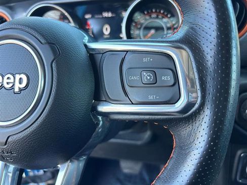 Used 2023 Jeep Gladiator Mojave w/ Cold Weather Group AWD/4WD image 20