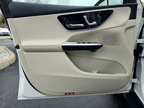 Certified 2025 Mercedes-Benz GLC 300 4MATIC image 23