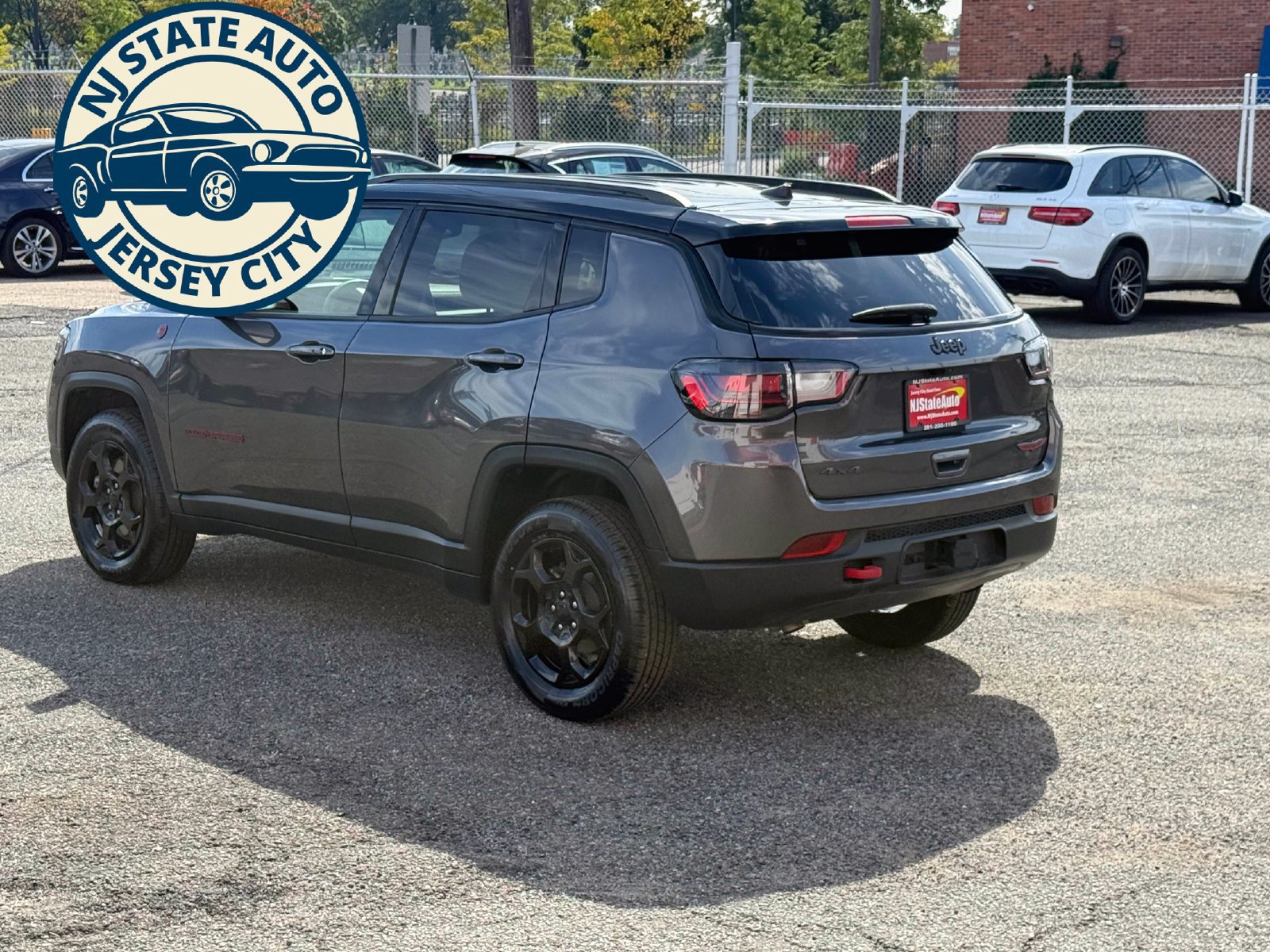 Used 2023 Jeep Compass Trailhawk w/ Trailhawk Elite Group AWD/4WD image 3