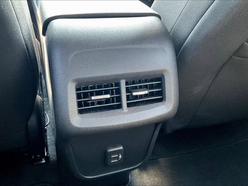 Used 2023 Chevrolet Equinox LS w/ LS Convenience Package AWD/4WD image 10