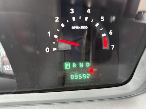 Used 2009 Dodge Journey SXT w/ Flexible Seating Group image 11