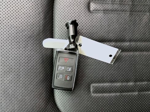 Used 2022 Land Rover Defender 110 X image 34