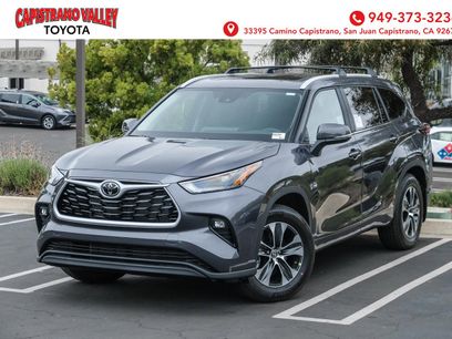 New 2025 Toyota Highlander XLE
