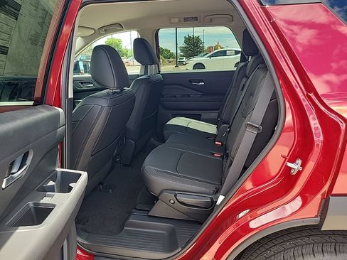 New 2026 Nissan Pathfinder SL w/ Cargo Package FWD image 12