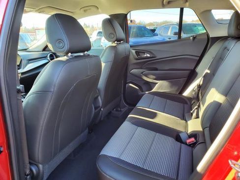 New 2026 Chevrolet Trax LT image 24