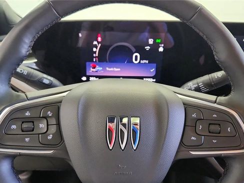 Used 2024 Buick Envista Avenir image 26