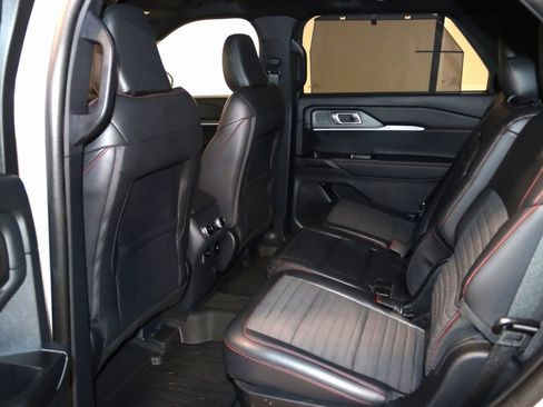 Used 2025 Ford Explorer ST-Line w/ Premium Package image 52