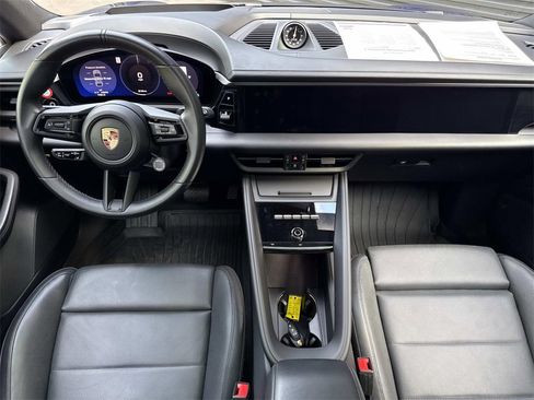 Used 2024 Porsche Macan 4 Electric image 10