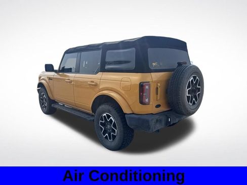 Used 2022 Ford Bronco Outer Banks AWD/4WD image 3