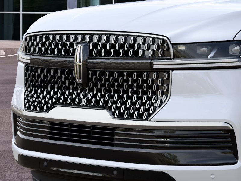 New 2027 Lincoln Navigator Premiere AWD/4WD image 17