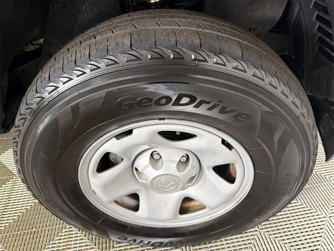 Used 2022 Toyota Tacoma SR5 image 12