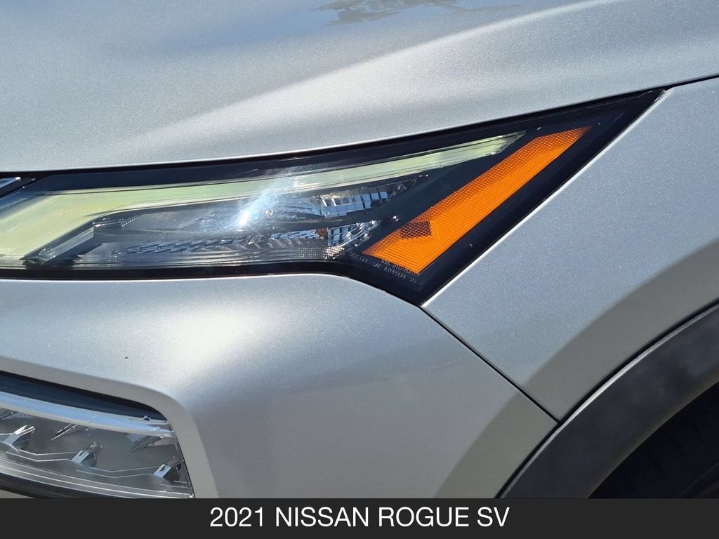 Certified 2021 Nissan Rogue SV w/ Premium Package FWD image 10