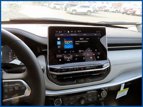 New 2026 Jeep Compass Limited image 16