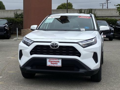 Certified 2025 Toyota RAV4 XLE AWD/4WD image 46