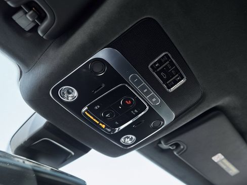 Used 2024 Bentley Flying Spur S V8 image 72