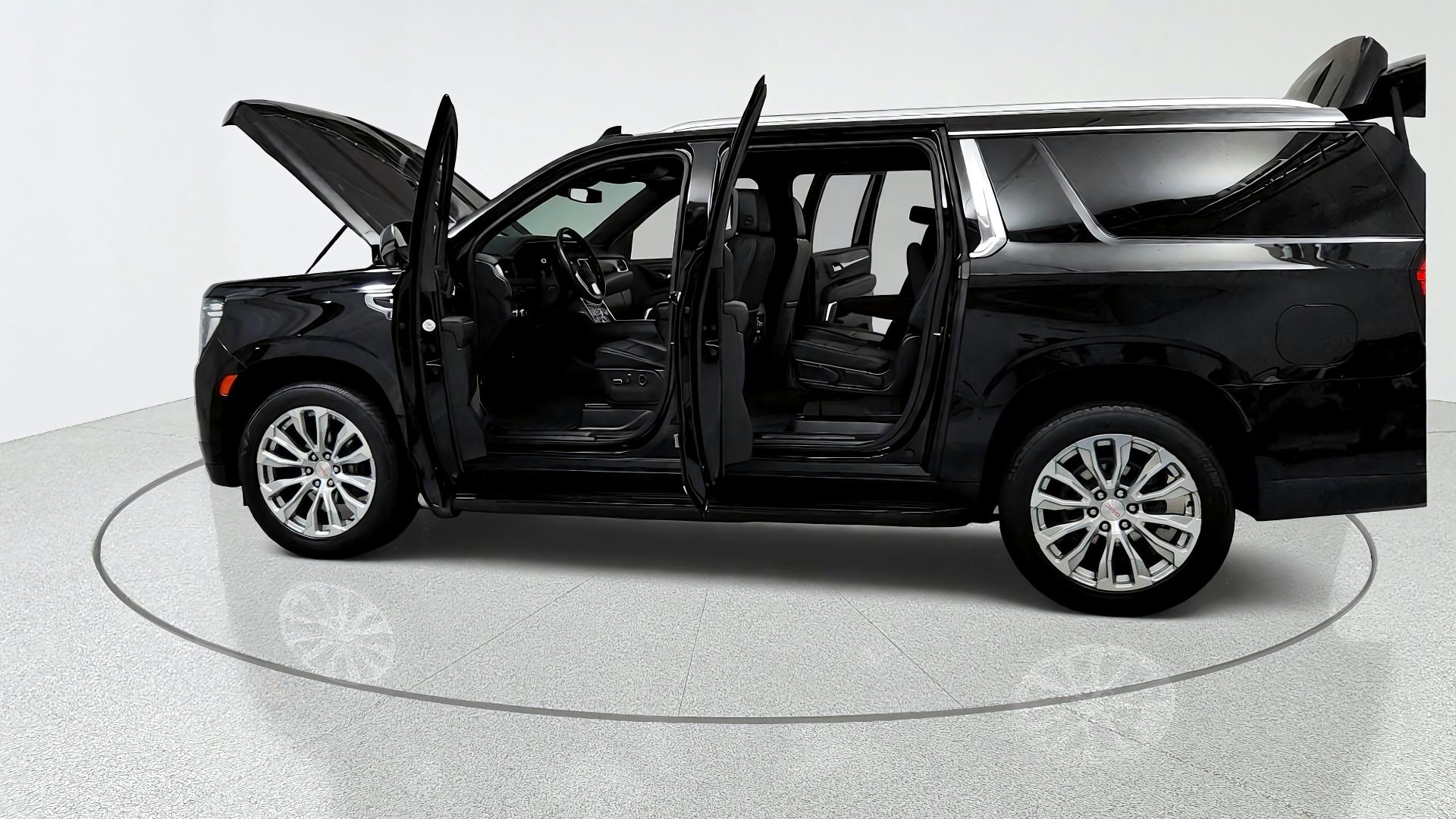 Used 2024 GMC Yukon XL Denali AWD/4WD image 10