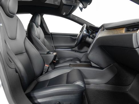 Used 2020 Tesla Model S Long Range image 26
